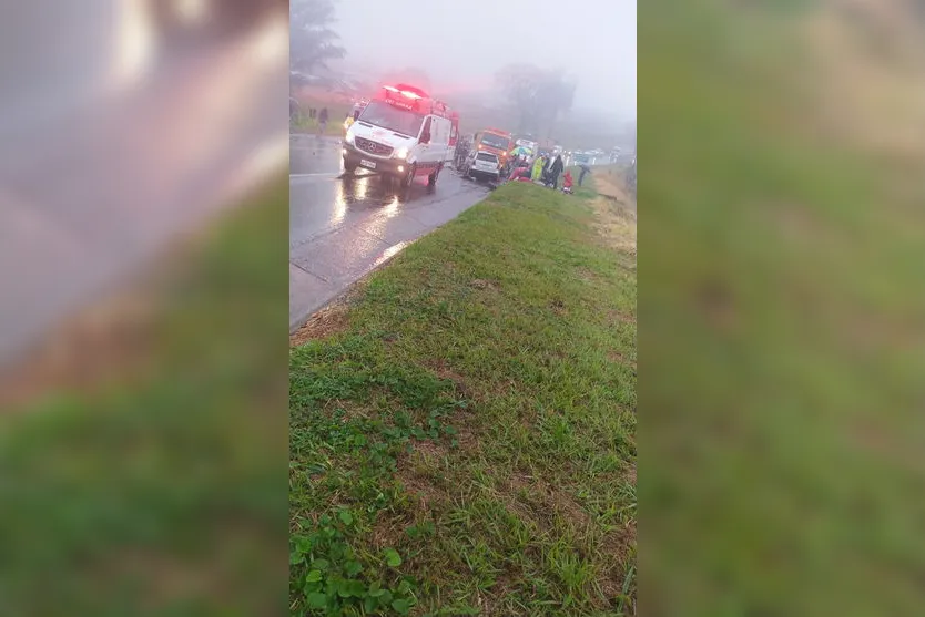 Casal morre após acidente entre carro e caminhão em Jandaia