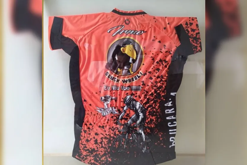 Ciclistas de Apucarana homenageiam advogado vítima da covid