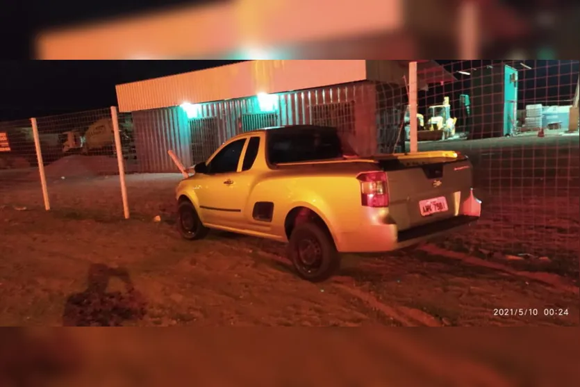 Colisão envolve três veículos na BR perto da Havan