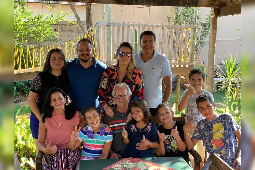  Família de Camila e Marcos reunida  