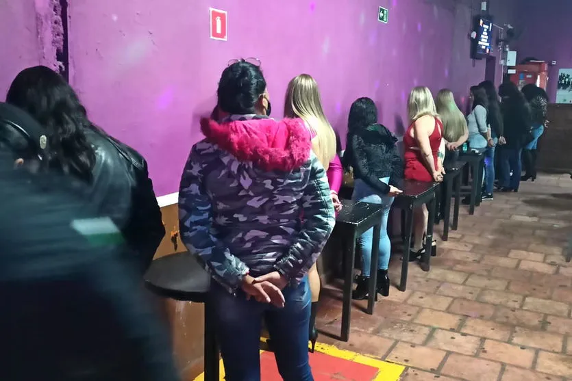 Fiscalização encerra festa com quase 100 pessoas