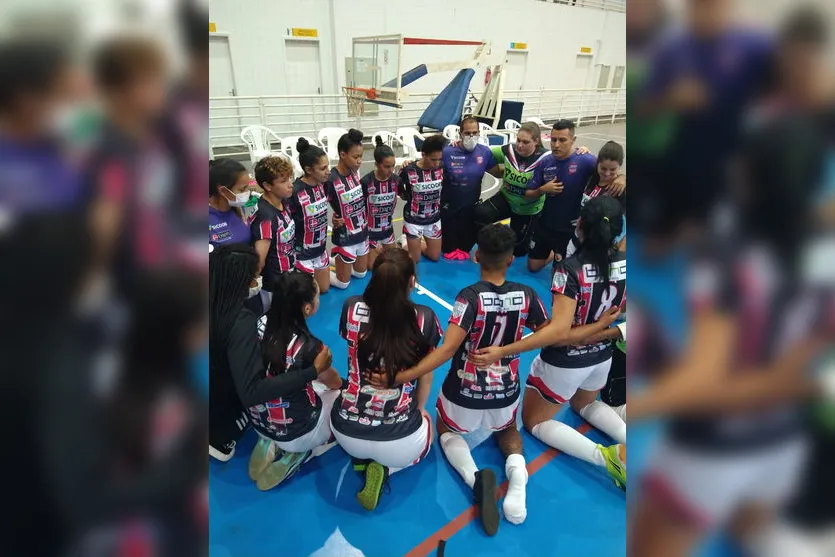 Futsal Feminino Sicoob Danês vence Arapongas de goleada