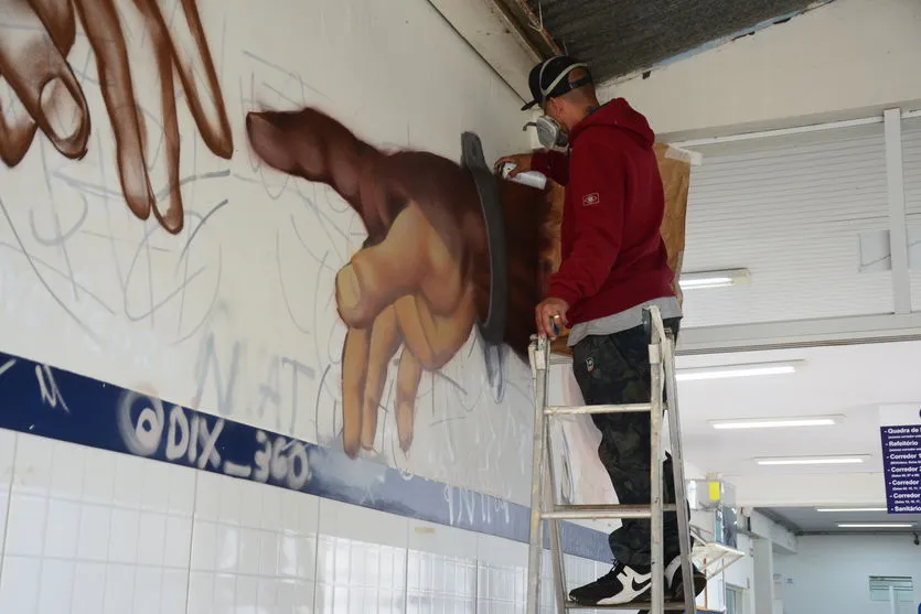 Grafite: Novo visual em escola pública de Apucarana; assista