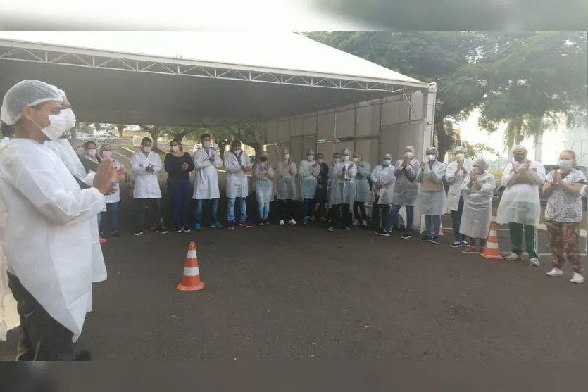Grupo de Apucarana entrega café especial na vacinação