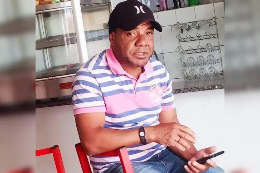 Homem é encontrado morto dentro de casa; amigos lamentam