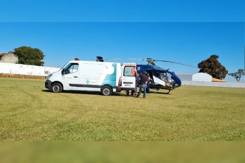 Homem é transferido de helicóptero após grave explosão