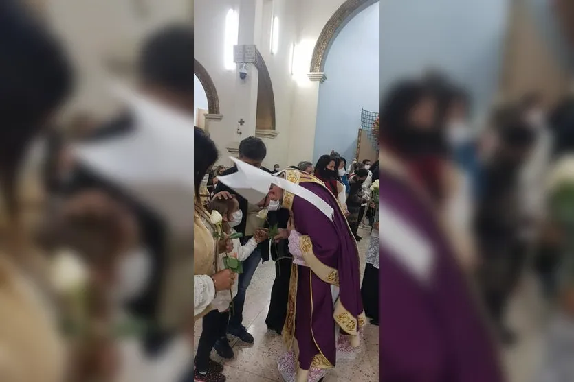 Missa em intenção aos falecidos da Covid é realizada