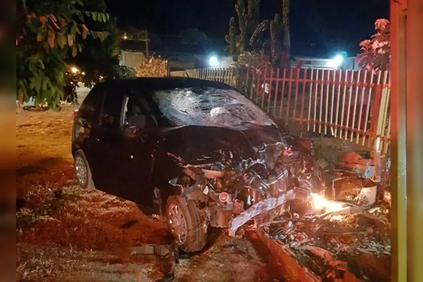 Motociclista de 20 anos morre após ser atingido por veículo