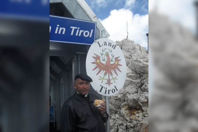 Padre Rezende comemora 30 anos de ordenação presbiteral