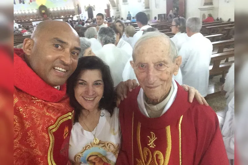 Padre Rezende comemora 30 anos de ordenação presbiteral