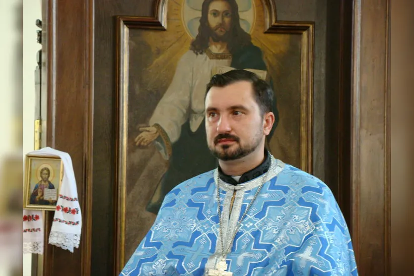 Padre ucraniano comemora 10 anos como sacerdote de igreja