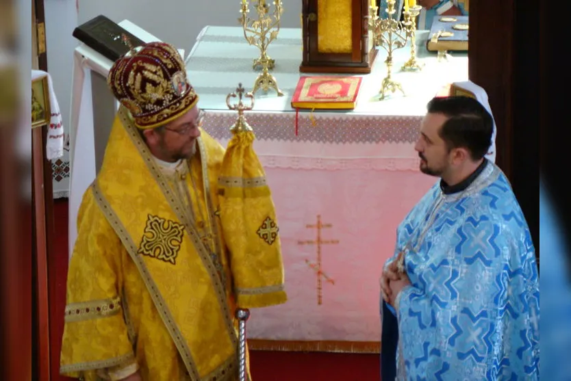Padre ucraniano comemora 10 anos como sacerdote de igreja
