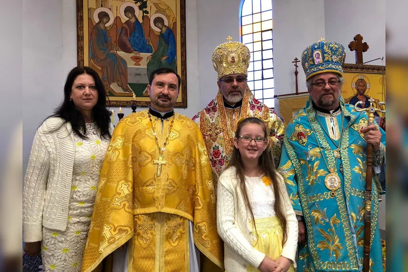 Padre ucraniano comemora 10 anos como sacerdote de igreja