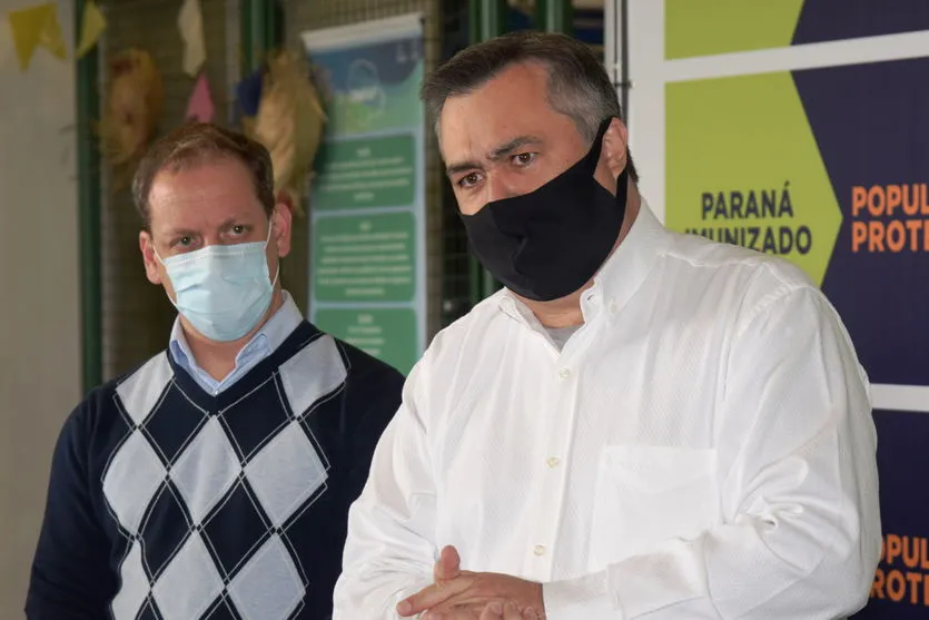 Paraná recebe mais 361.490 doses de vacina contra Covid-19