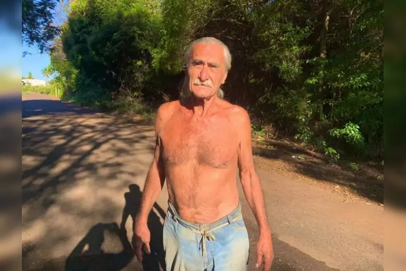 Paranaense diz não usar camisa há mais de 20 anos