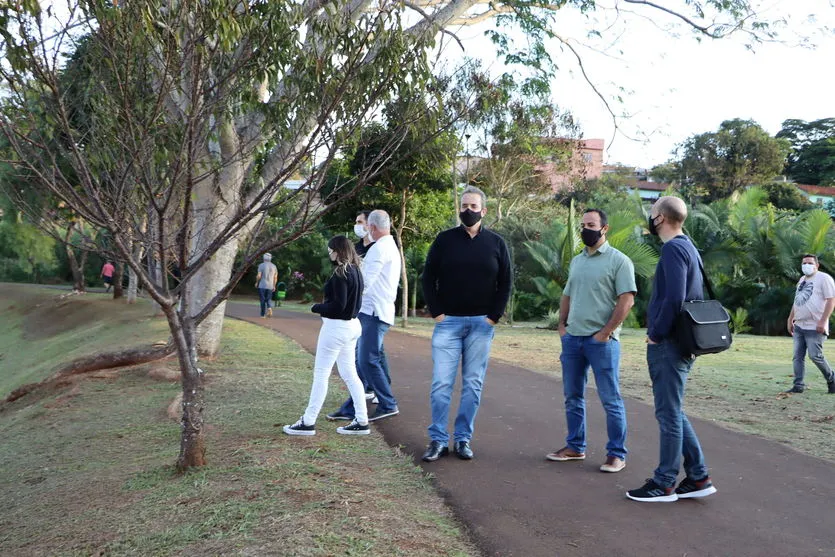  Pump track é uma pista em circuito asfaltado com “lombadas” ou “rollers”    