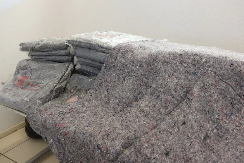 Semas adquire 250 cobertores para atender moradores de rua