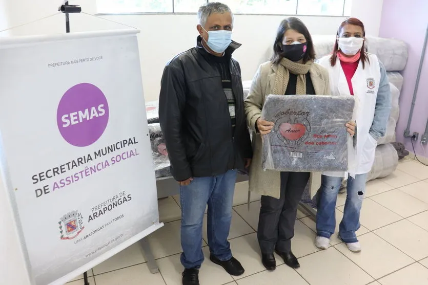 Semas adquire 250 cobertores para atender moradores de rua