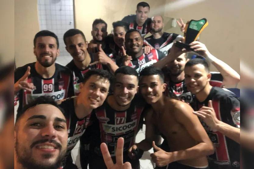 Sicoob Danês Apucarana vence e avança no Paranaense