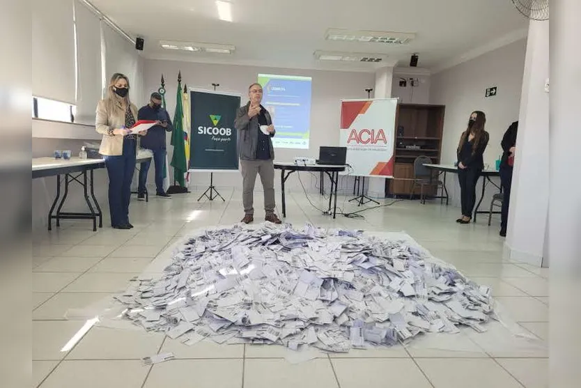 ACIA realiza último sorteio da campanha Trinca do Amor