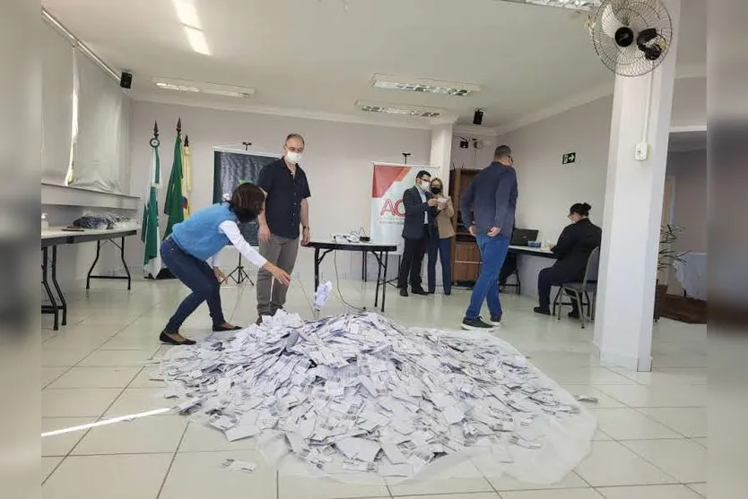 ACIA realiza último sorteio da campanha Trinca do Amor