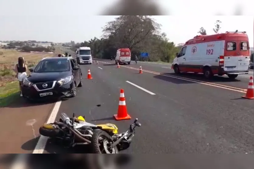 Acidente com 3 veículos deixa feridos na PR 444