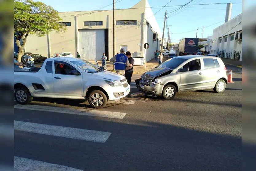 Acidente deixa motorista ferido em Apucarana