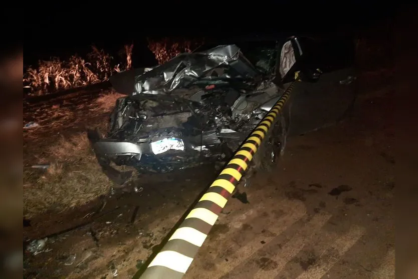   Acidente envolveu dois carros e deixou três mortos e sete feridos em Godoy Moreira, Paraná. 
