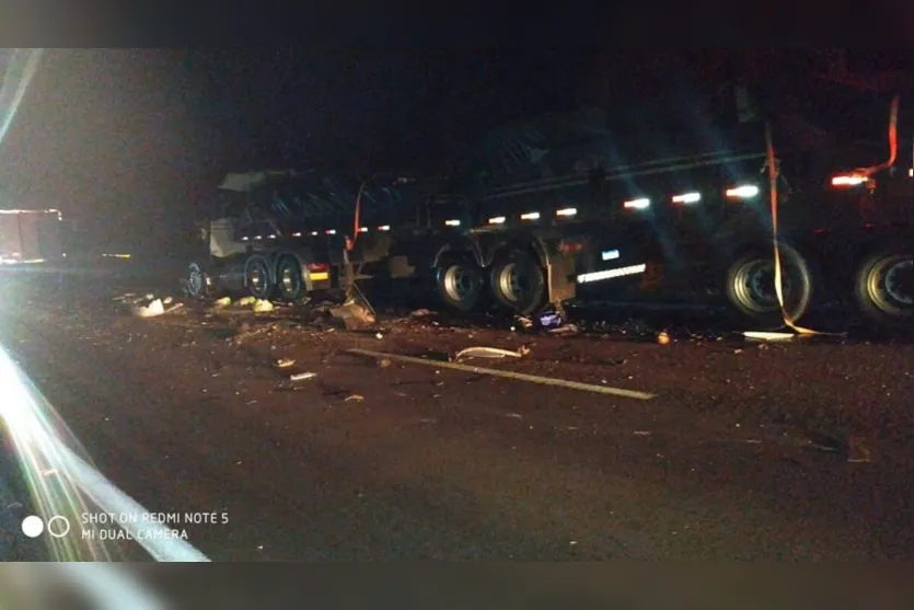 Acidente grave deixa 21 pessoas feridas e uma morta no PR