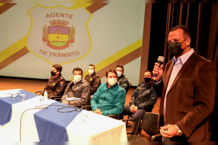 Agentes de trânsito de Apucarana participam de capacitação