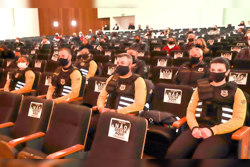 Agentes de trânsito de Apucarana participam de capacitação