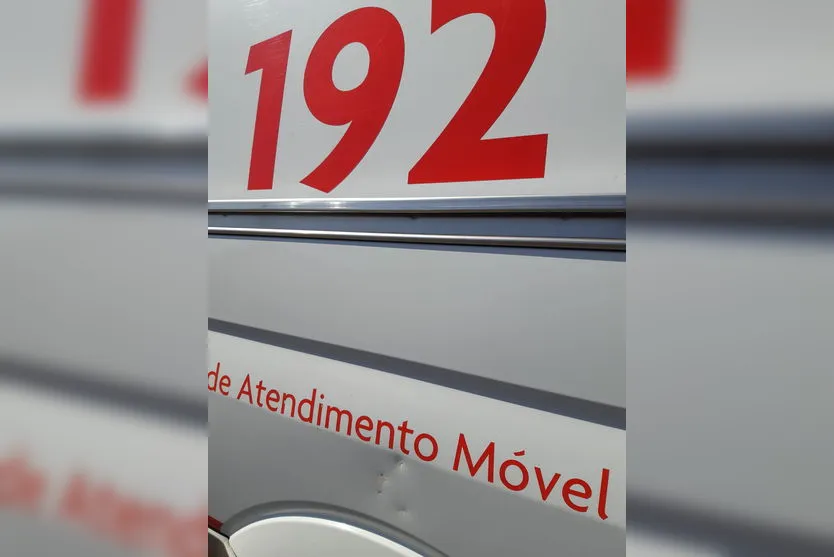 Ambulância do SAMU sofre atentado em Arapongas