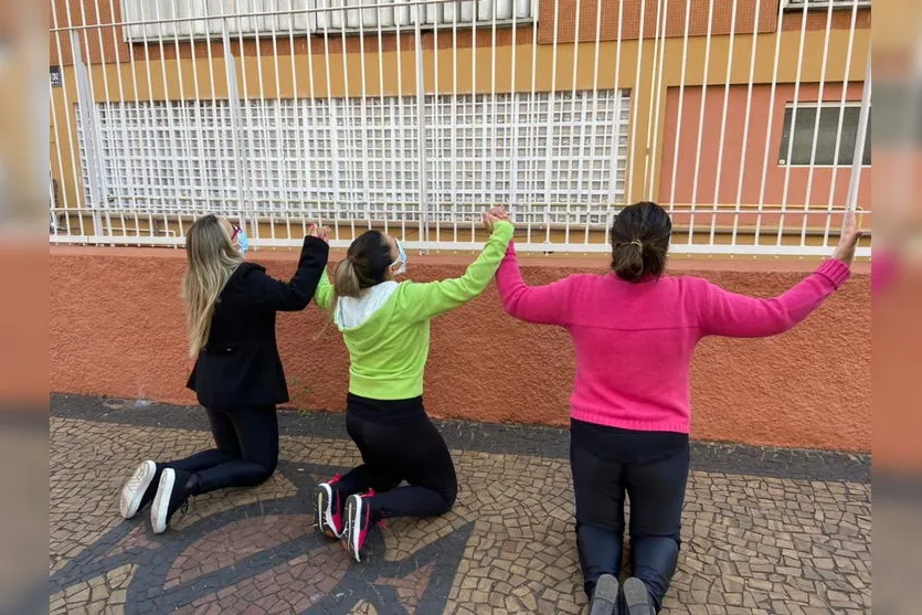 Após 85 dias internado por covid noivo se casa em hospital