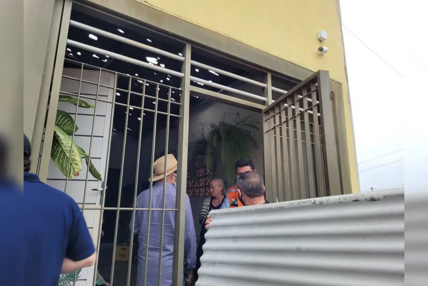 Após temporal, procura por telhas aumenta em Jandaia