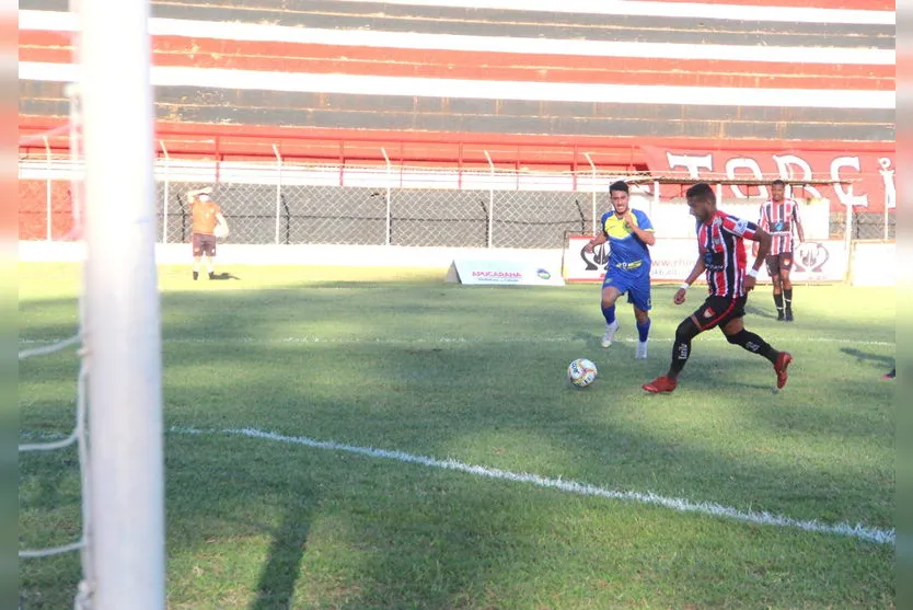 Apucarana Sports vence mais uma e mantém liderança