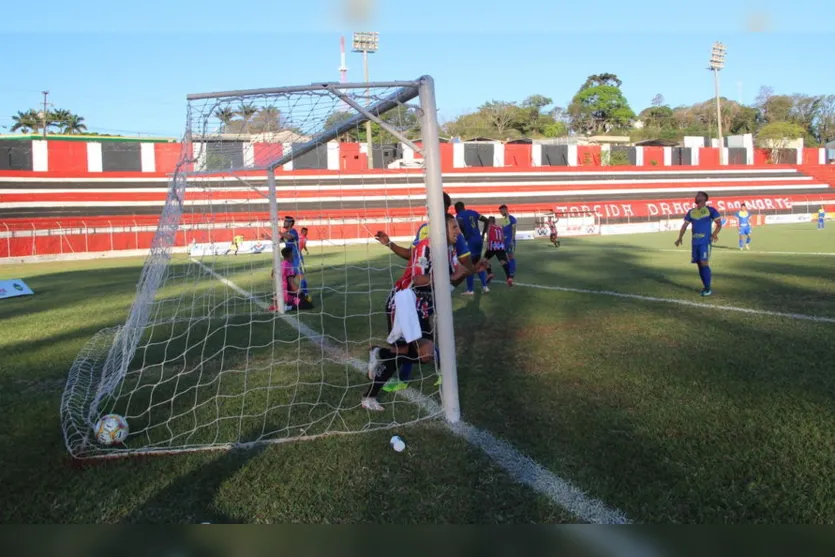 Apucarana Sports vence mais uma e mantém liderança