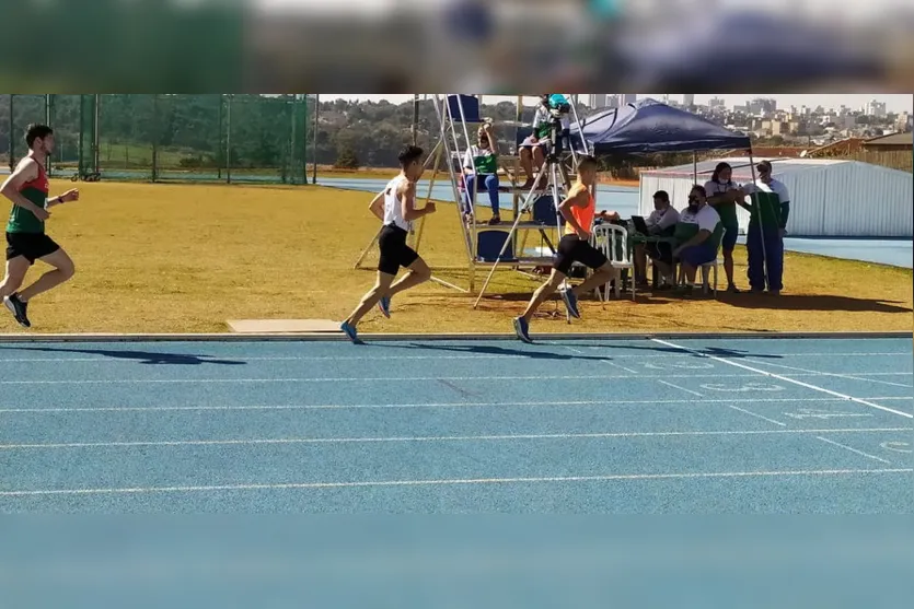 Atletismo: Apucaranense conquista ouro e prata no Paranaense