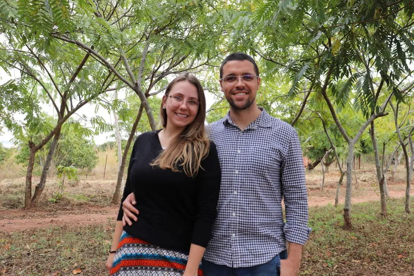 Casal missionário dedica vida a ajudar o próximo