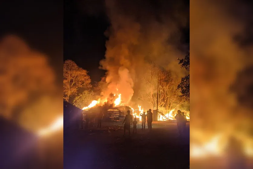 Centro Cultural Kaingang no PR pega fogo; veja