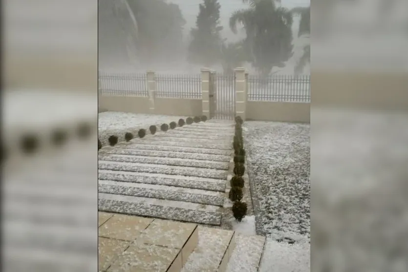 Chuva de granizo atinge Curitiba nesta segunda-feira