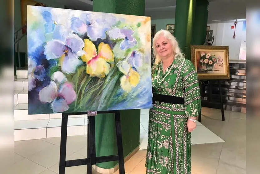 Cine Fênix de Apucarana recebe exposição 'Recordações'