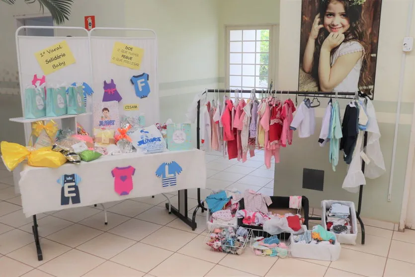 Cisam celebra dia da gestante com brindes e bazar solidário