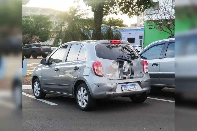 Colisão traseira deixa motociclista ferido em Apucarana