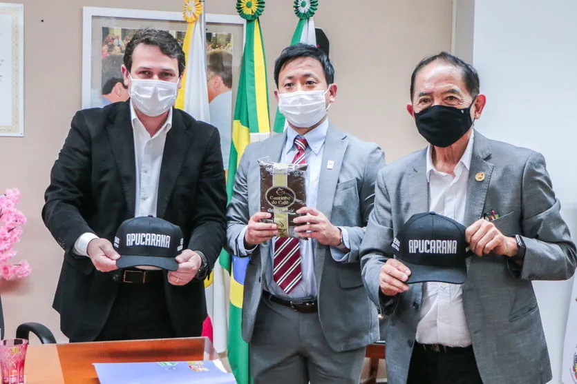 Consulado anuncia reforma de escola nipo brasileira