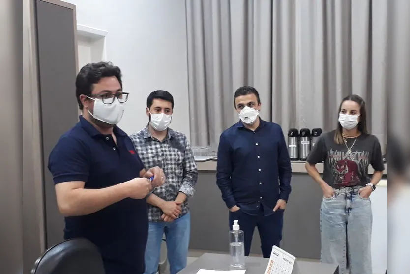 Deputado Federal Aliel Machado visita Câmara de Apucarana