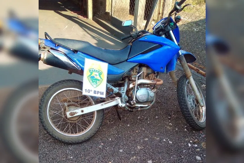 Dois homens são presos por receptação de motocicletas