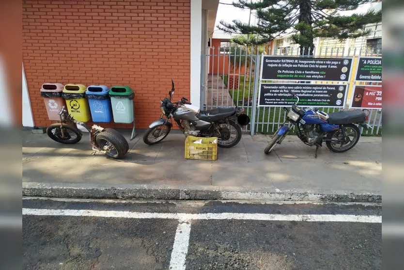 Dois homens são presos por receptação de motocicletas