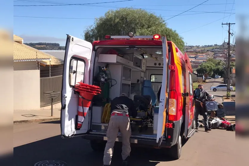 Entregador fratura a perna após batida em Apucarana