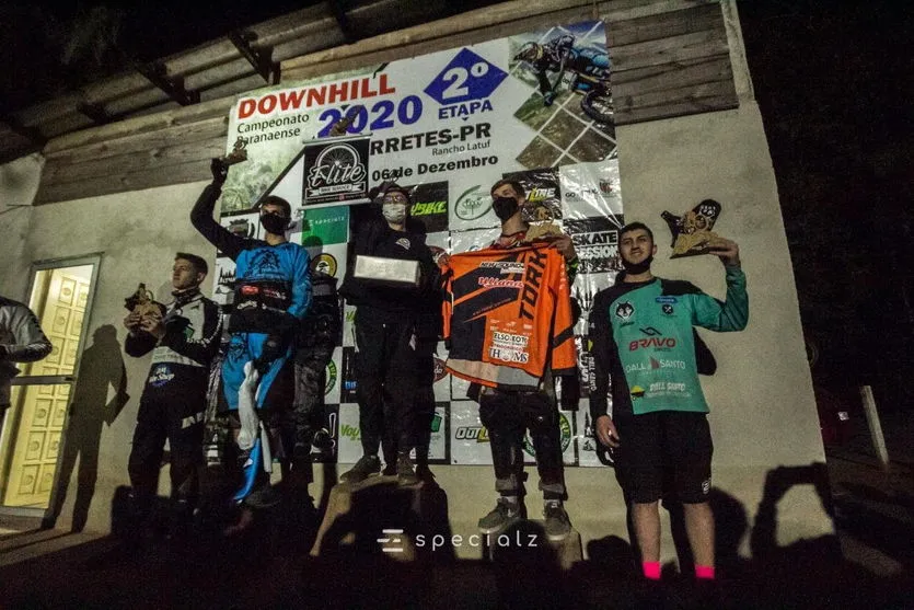 Equipe araponguense de downhill garante pódio no paranaense