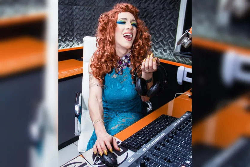  Ericke de 'Helba Sonora' personagem que criou para o Dia Internacional do Orgulho LGBTQIA + 